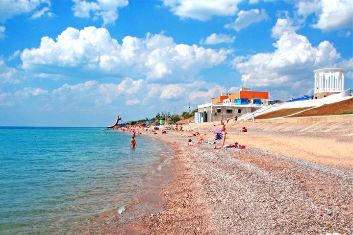 Пляж базы Скиф в Николаевке Крым